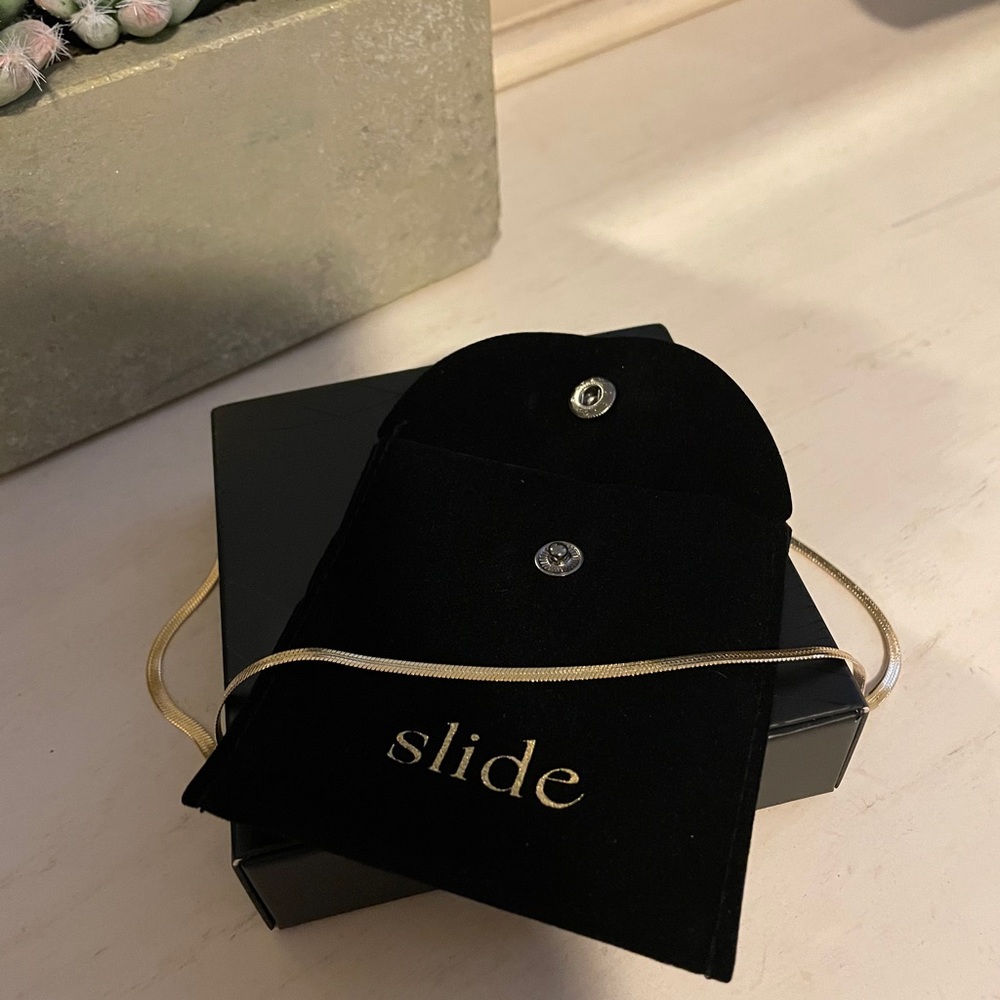 Slide Jewels Gold Necklace
